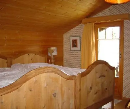 La Chamade 3*